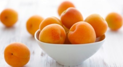 Apricots Nourish for Velvety, Smooth Skin