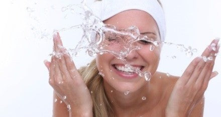 7 Best Ways to Cleanse Skin for Beauty