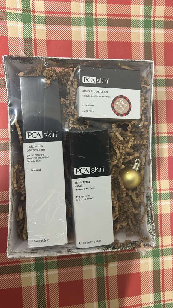 BLEMISH FREE GIFT SET